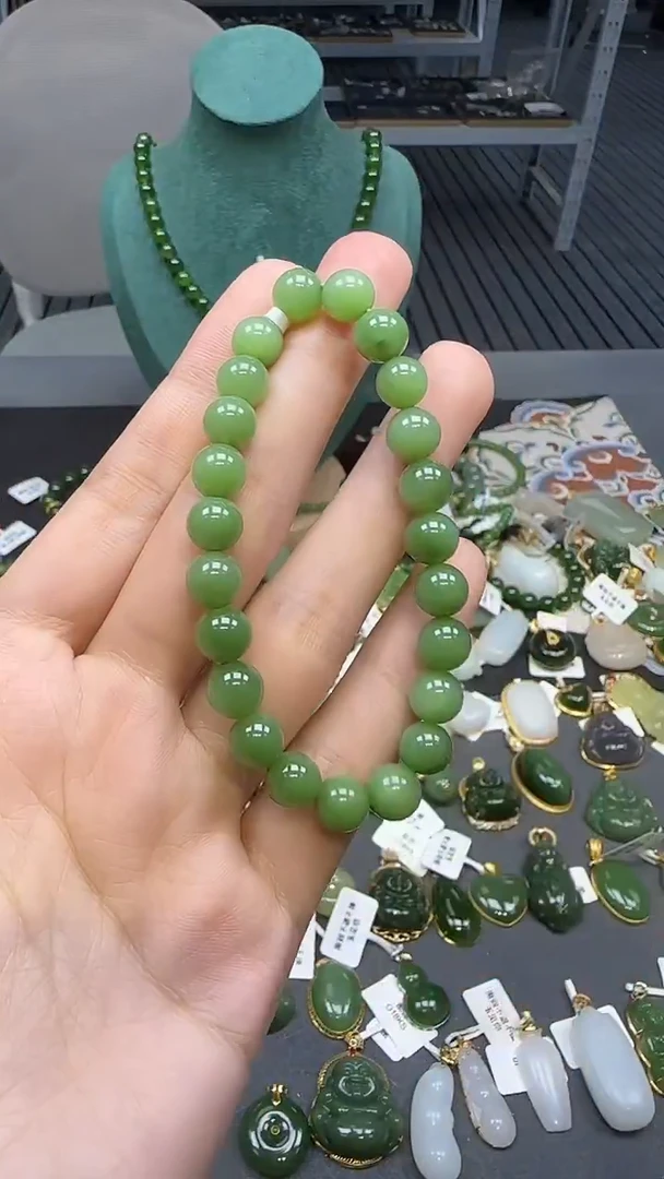 未镶嵌手串和田玉1