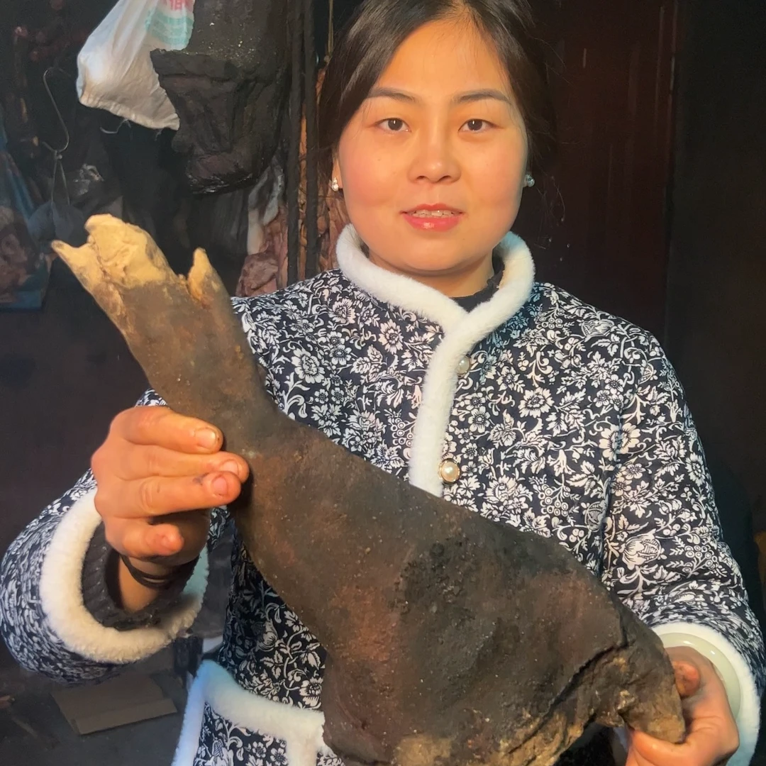 【蜀乡兰兰】四川农家传统烟熏腊猪蹄