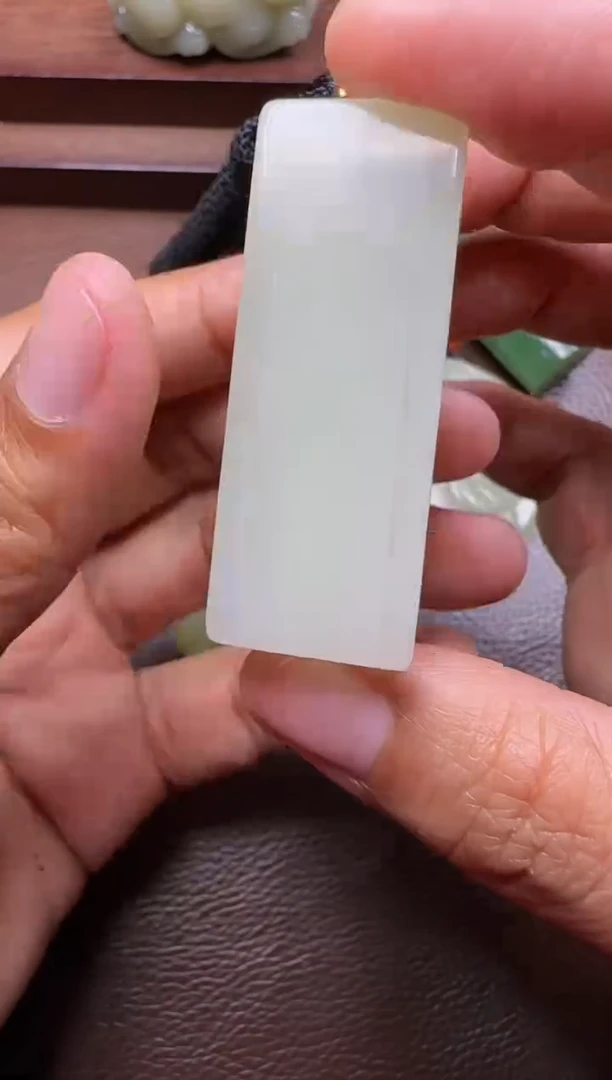 未镶嵌和田玉挂件和田玉挂件