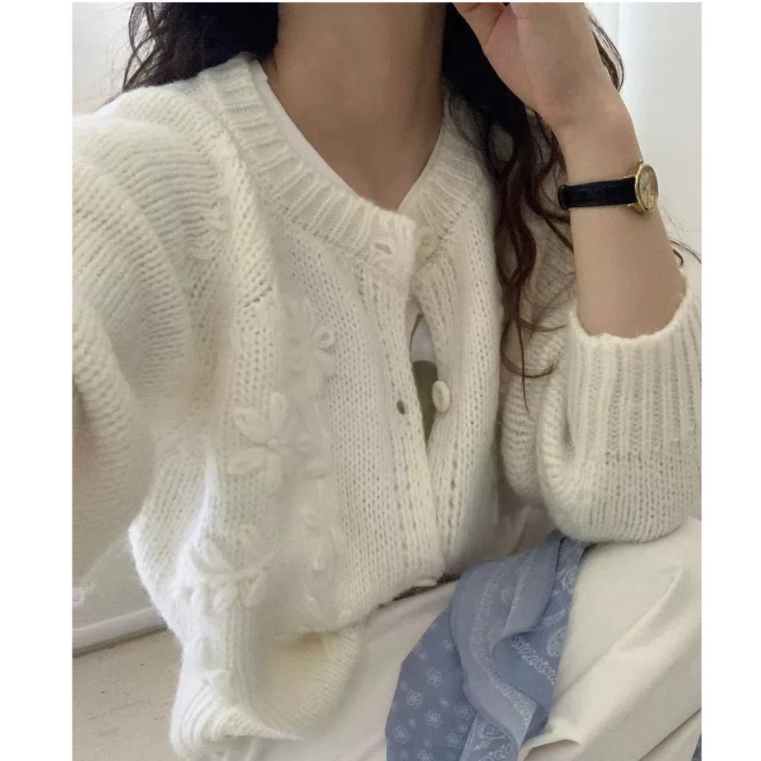 J-351009#奶油小花~韩系圆领单排扣立体钩花氛围感针织开衫