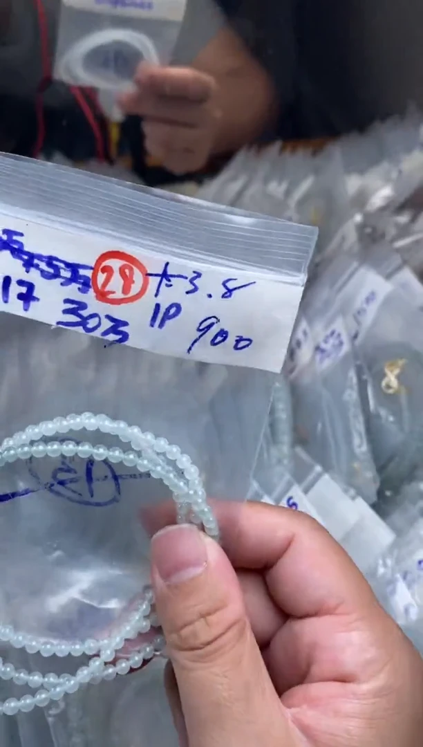 未镶嵌定制翡翠天然缅甸翡翠多样性