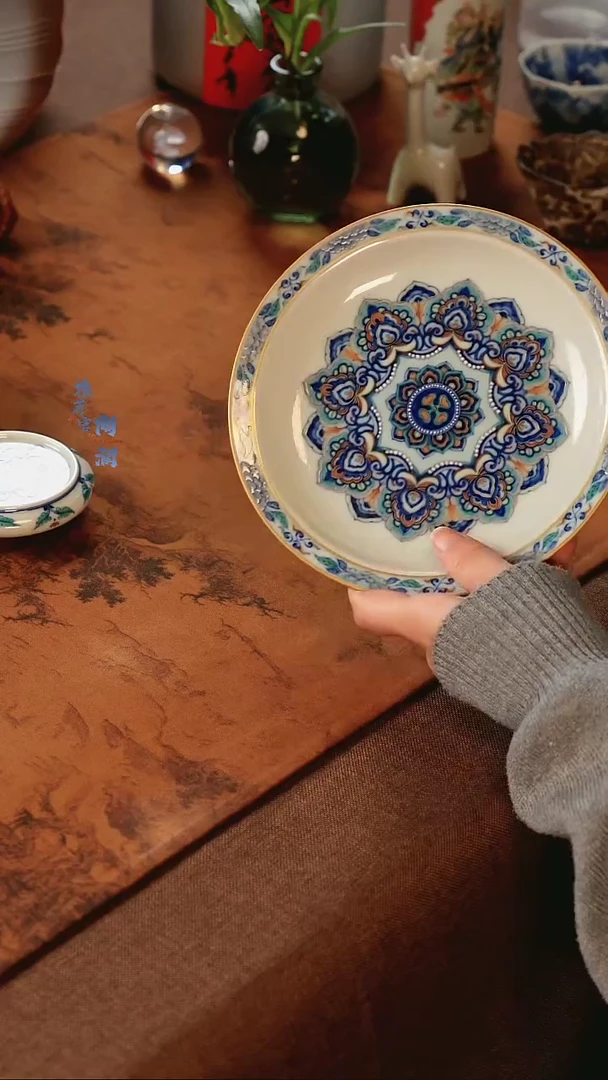 【闪购商品】柴窑斗彩玗琪轩宝相