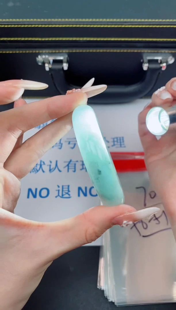 未镶嵌手镯翡翠有瑕疵NO退换-70