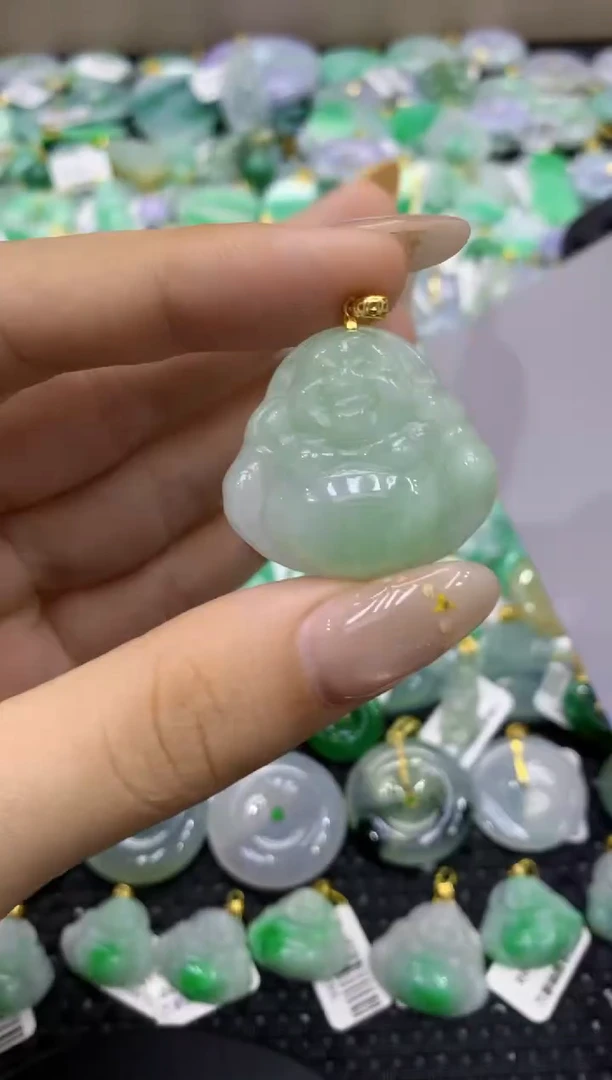颈饰未镶嵌翡翠天然缅甸翡翠A货