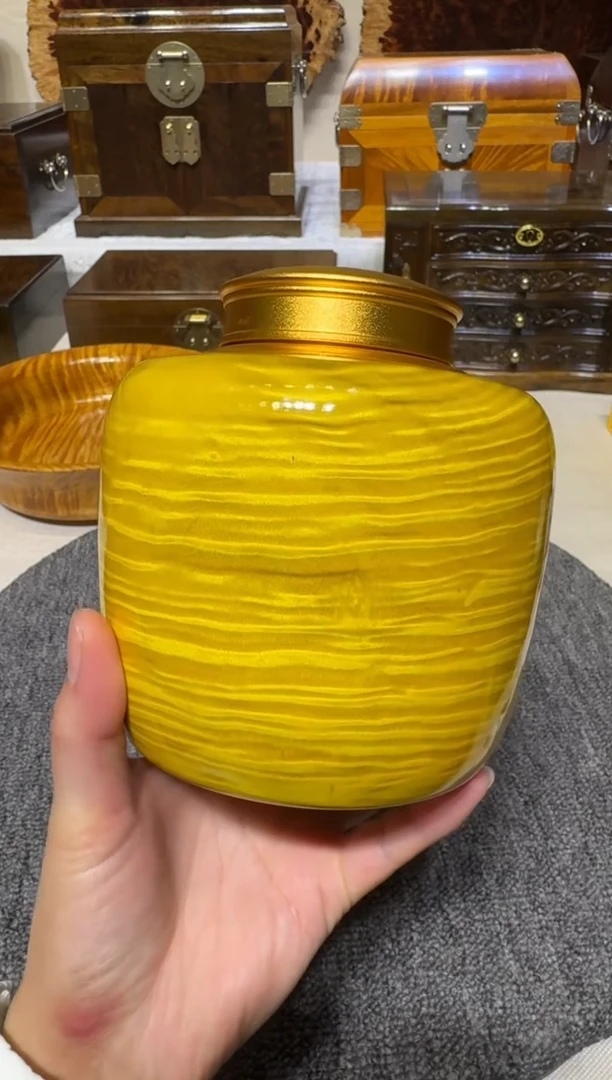 金丝楠木 整料掏挖帝王黄茶叶罐