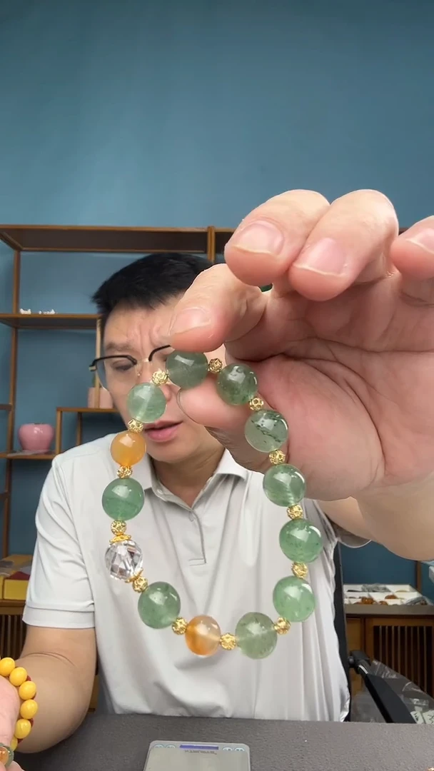 裸石琥珀未镶嵌23（有瑕介意勿拍）