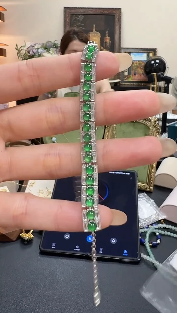 银S925镶嵌手链翡翠没有鉴赏期