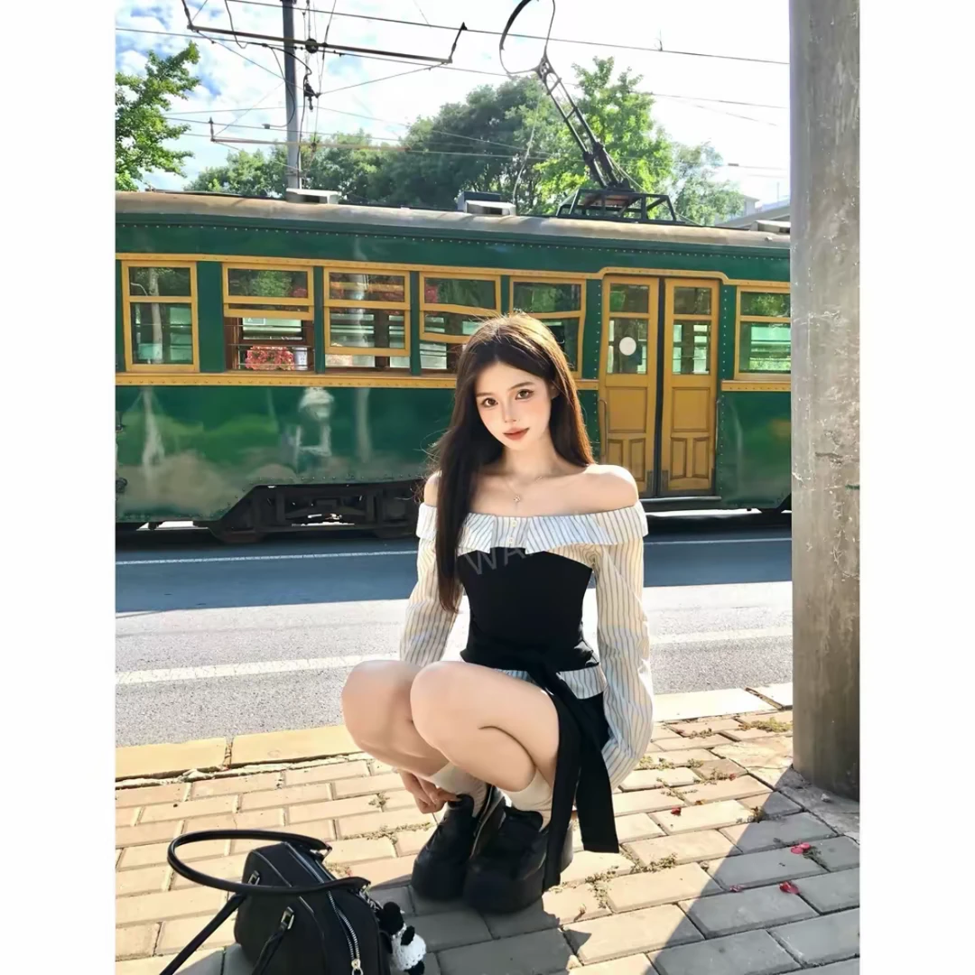 新款早秋拼接设计感性感百搭长袖条纹一字肩上衣