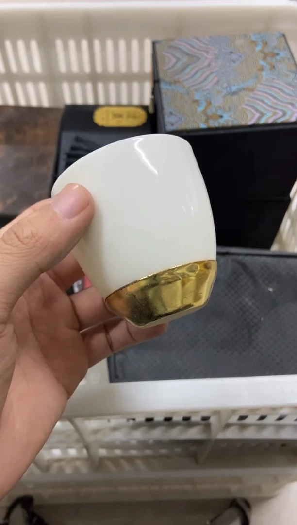 杯无运费险有瑕疵的摄影的产品有使用过的痕迹有点脏介意勿拍