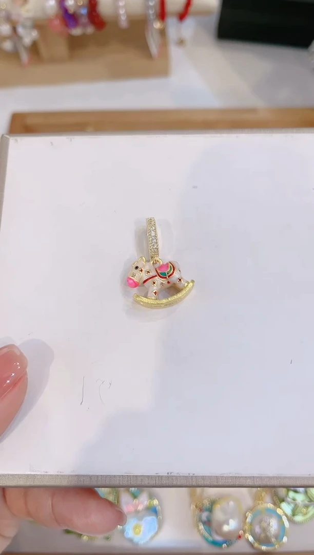 【闪购商品】淡水珍珠颈饰合金吊坠