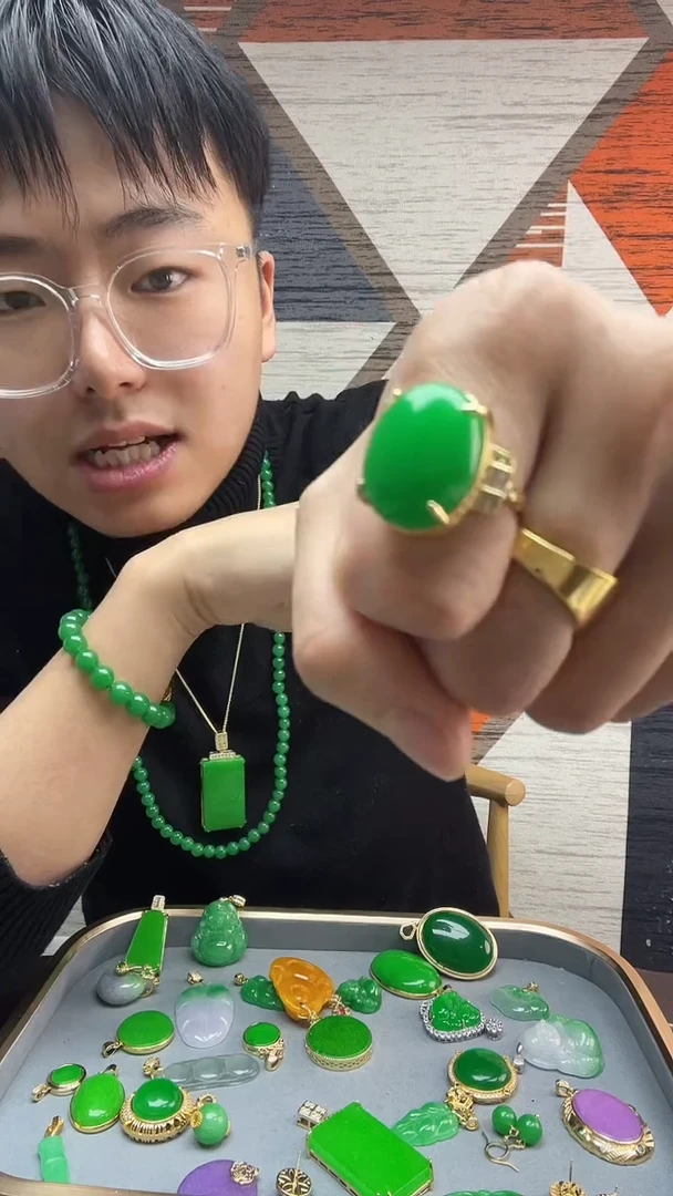 翡翠戒指14K金镶嵌013翡翠大号鸽子蛋戒指