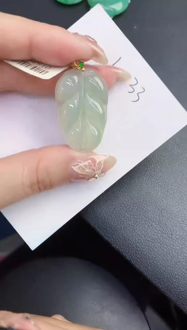 【闪购商品】翡翠颈饰18K金镶嵌0000000000