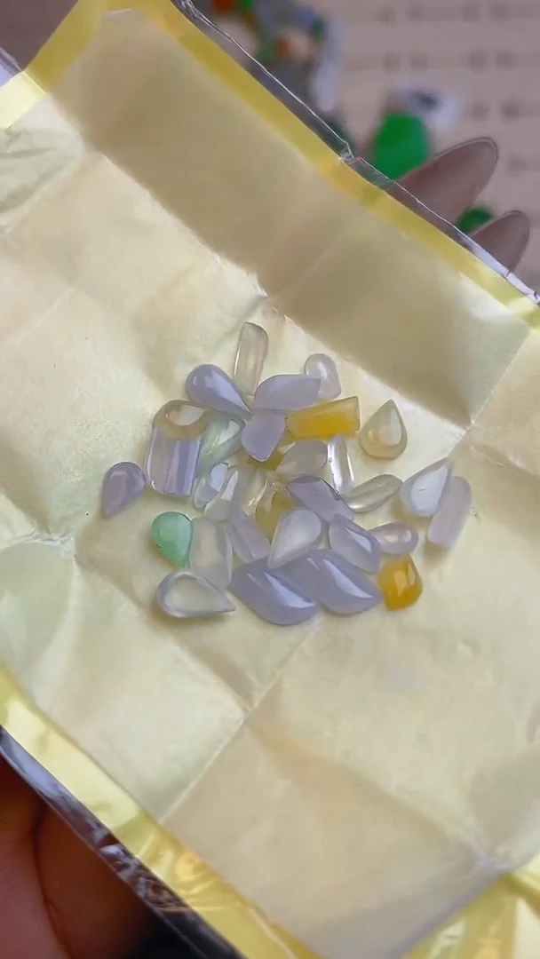 【闪购商品】翡翠耳饰未镶嵌天然A货翡翠148