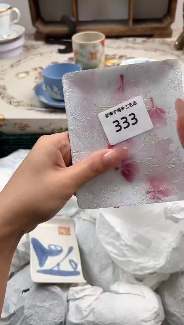 瓷片飔*H         333