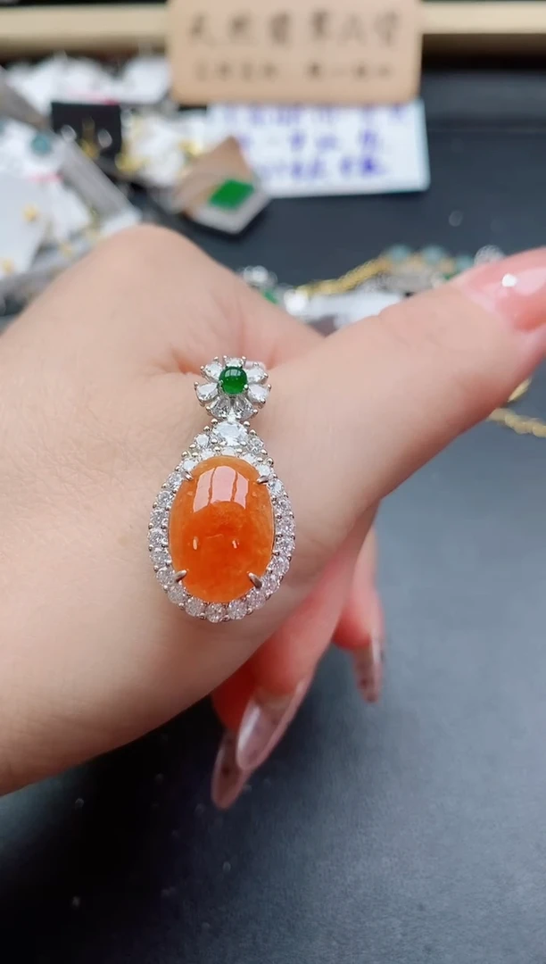 吊坠(赠链)银S925镶嵌翡翠1