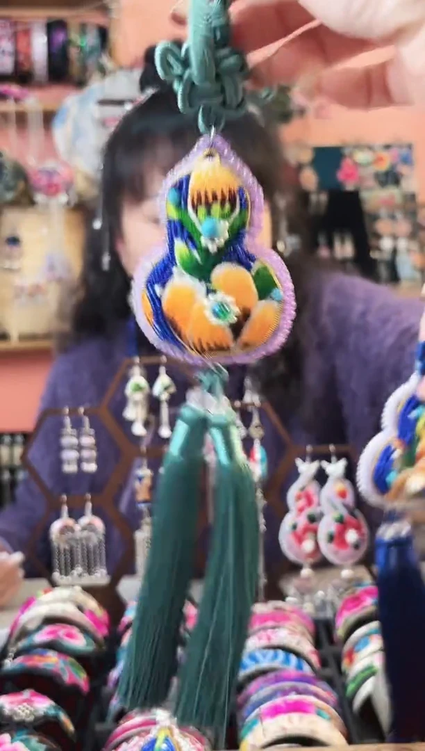 艺枝独绣手工饰品48