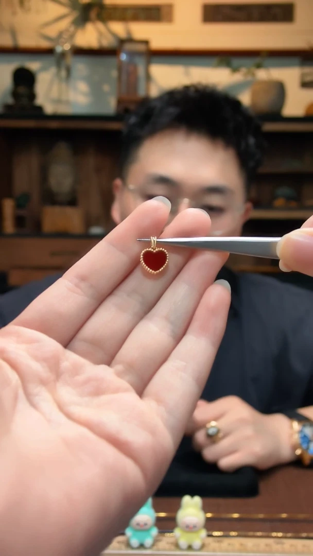 玛瑙/玉髓吊坠18K金镶嵌18K金红玛瑙爱心吊坠MY赠链