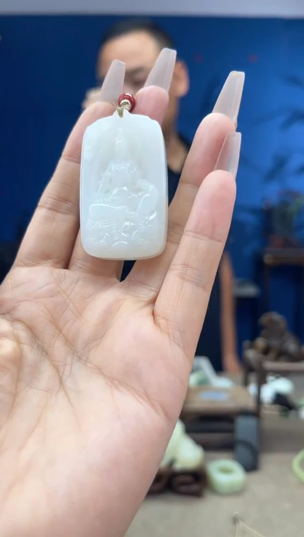 和田玉未镶嵌颈饰1