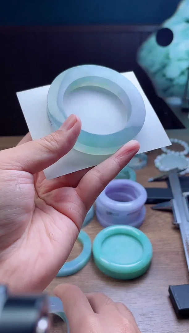 未镶嵌手镯定制翡翠欢**x定制