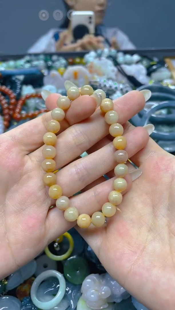 颈饰未镶嵌翡翠8MM/ U /翡翠A货，一件也是批发价