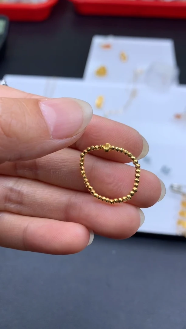 吊坠(不含链)18K金哈轩  戒指1(多样性发其一)