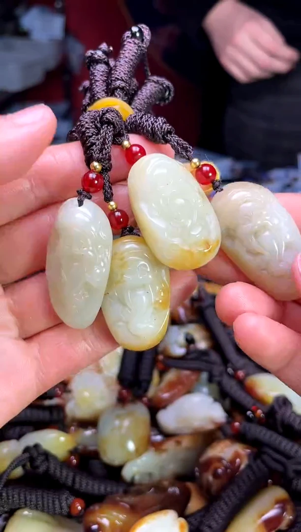 【闪购商品】和田玉颈饰未镶嵌1