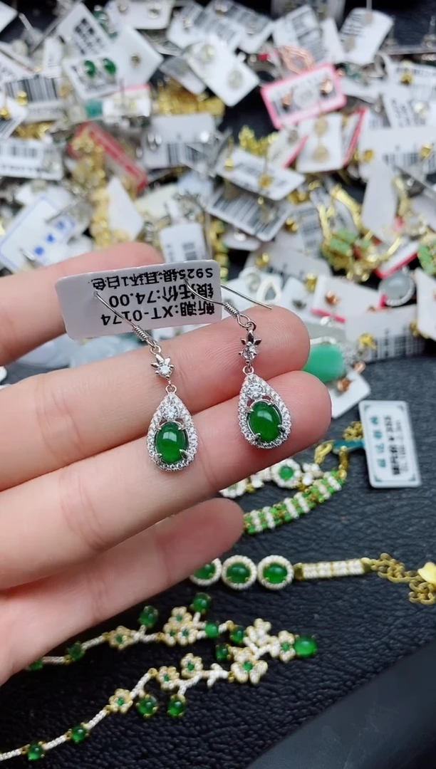 银S925镶嵌戒指翡翠1