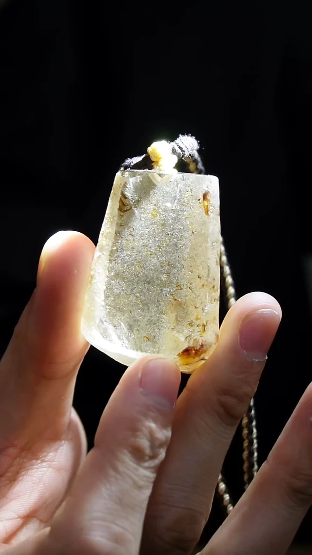 吊坠(赠链)未镶嵌水晶水晶