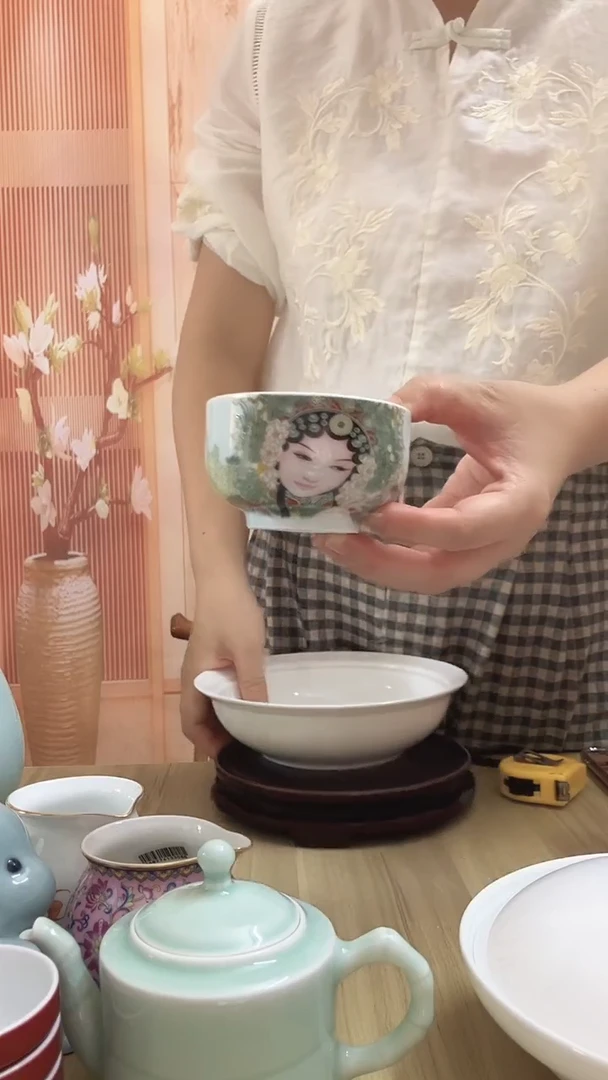 瓷脸谱主人杯1个