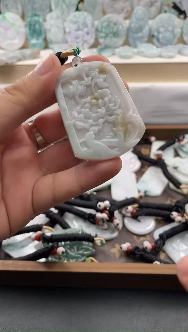 颈饰未镶嵌翡翠25/10/27/.271