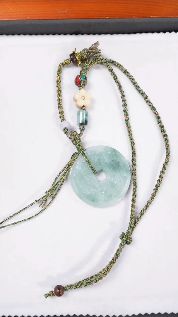 吊坠(赠链)未镶嵌翡翠木*翡翠山鬼花钱吊坠