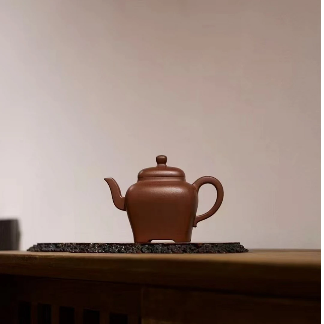 薄胎方器高手 戴达【古厚】壶  4号井底槽清制  细节不错 230cc