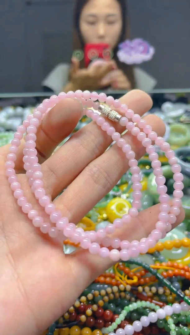 颈饰未镶嵌翡翠4MM/E/翡翠A货，一件也是批发价