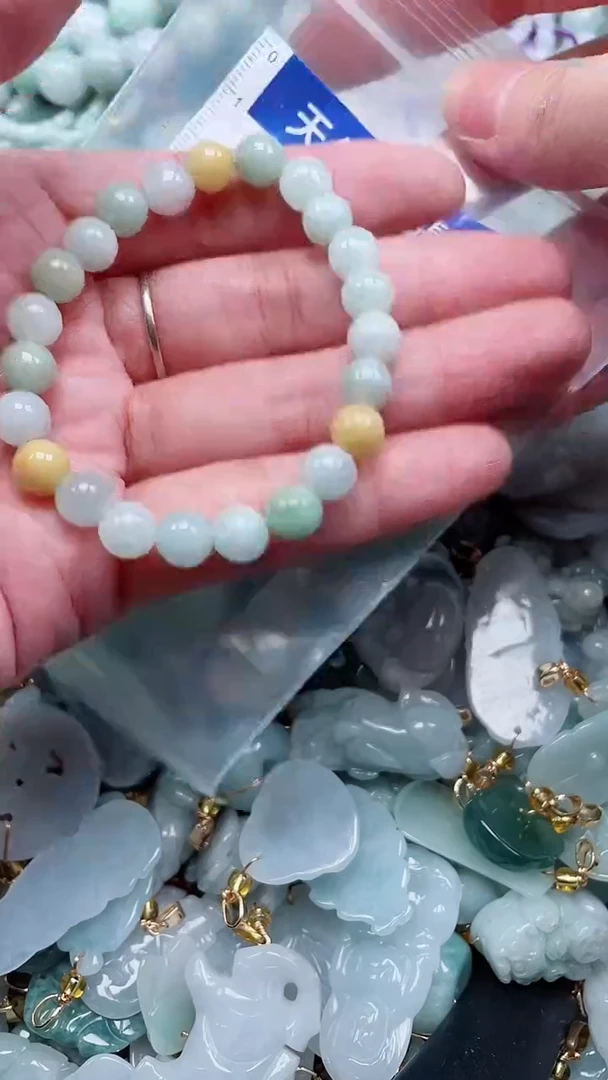 翡翠未镶嵌吊坠(不含链)1