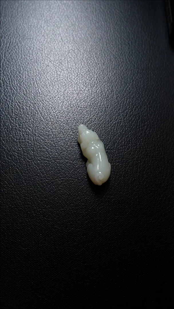 【闪购商品】和田玉颈饰未镶嵌狗