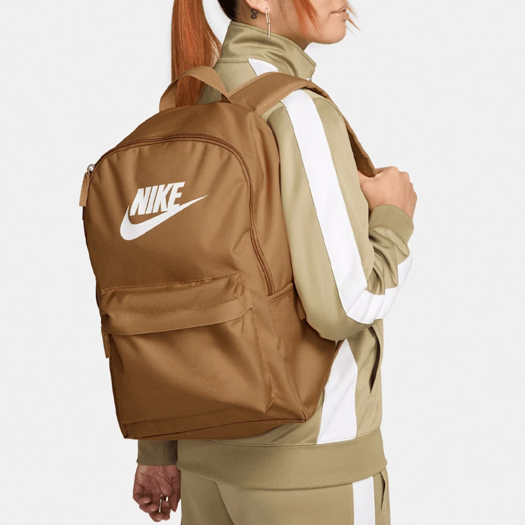 耐克/NIKE男女同款多巴胺亚麻色运动休闲双肩包 DC4244224 #HB