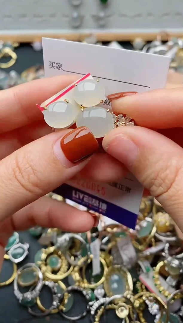 银S925镶嵌戒指翡翠.6645