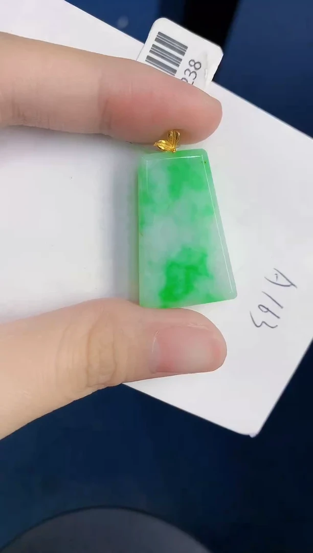 颈饰18K金镶嵌翡翠天然翡翠缅甸A货