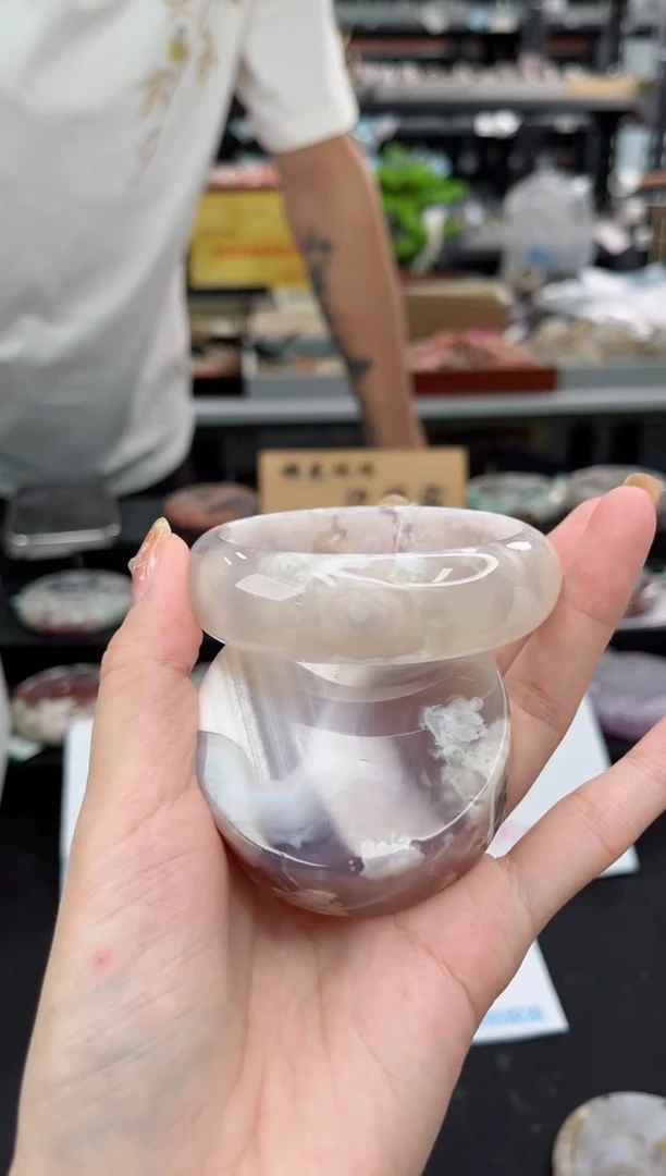 【闪购商品】石英质玉手镯未镶嵌56圈口（赠品镯心）1650157