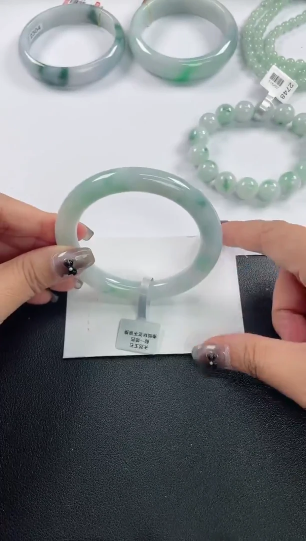 未镶嵌手镯翡翠基地发货H8987