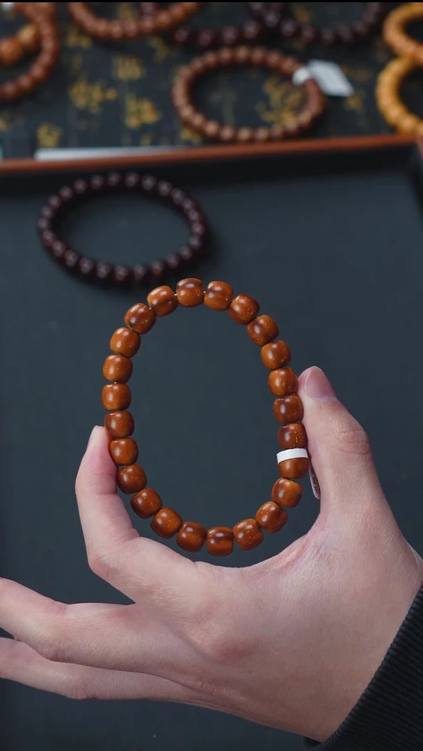 手串紫金鼠实心老型9.5     10911