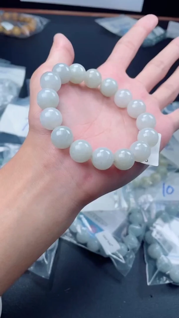 未镶嵌定制翡翠珠串卡13+