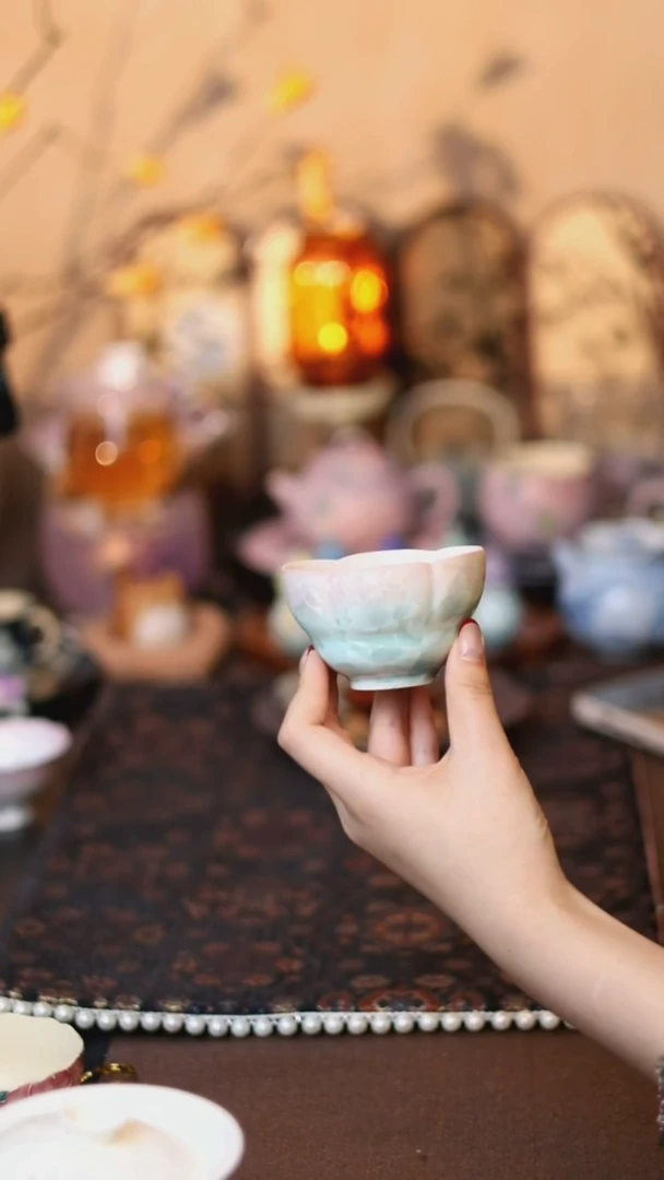 结晶釉粉青花苞杯