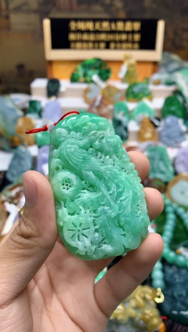 颈饰未镶嵌翡翠钻*?天然A货翡翠