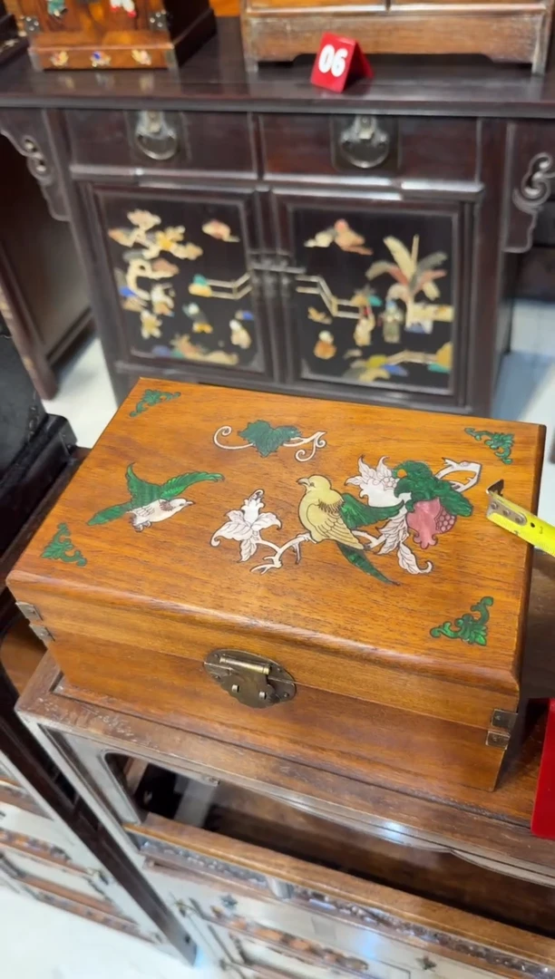 木26石榴翻盖盒158.88888888