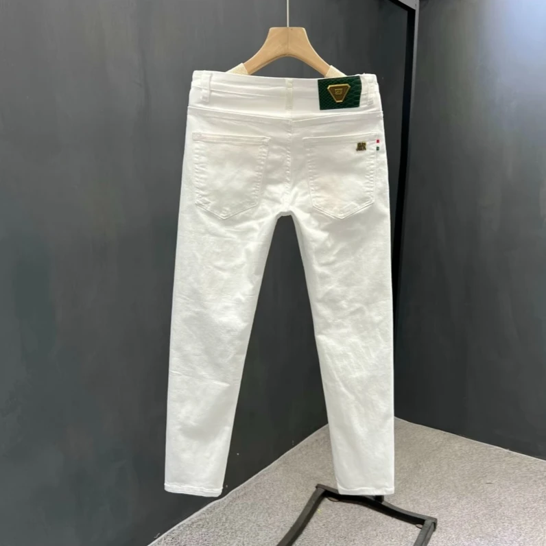 高级感男装白色简约牛仔裤夏季新款潮牌小脚休闲裤弹力修身九分裤