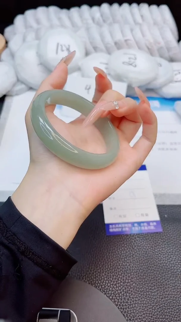 未镶嵌手镯石英质玉66-58