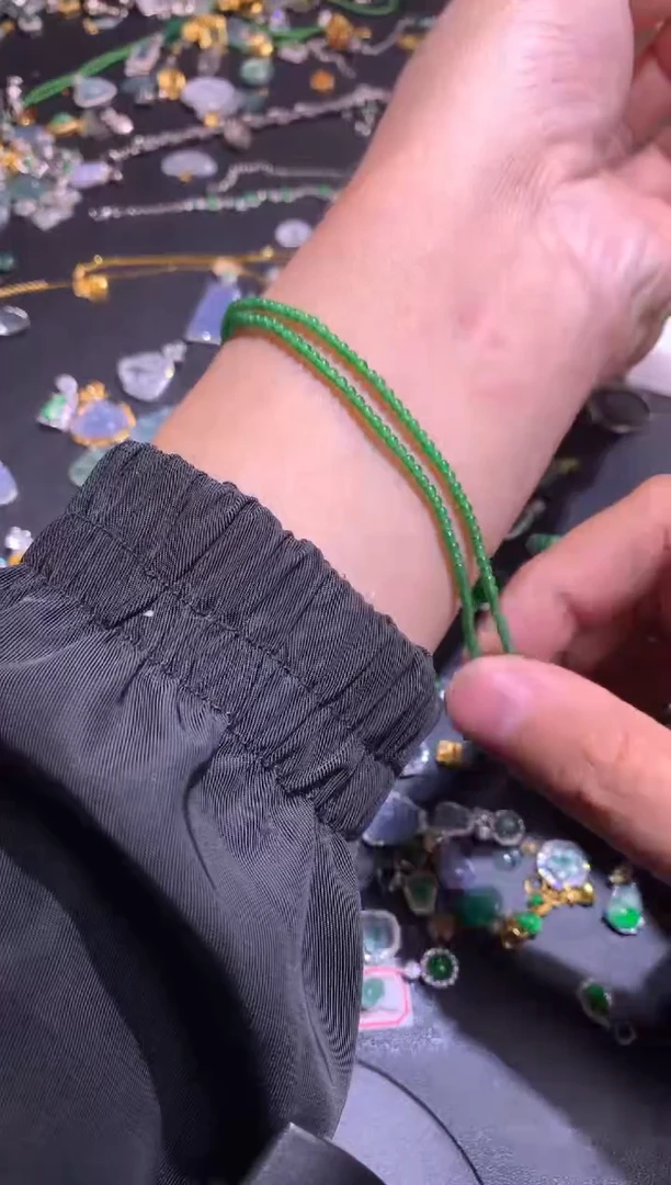 【闪购商品】翡翠吊坠(不含链)未镶嵌1