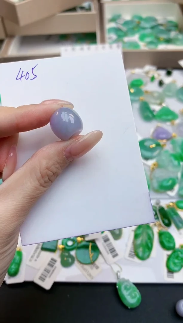 颈饰未镶嵌翡翠金*拉天然缅甸A货翡翠