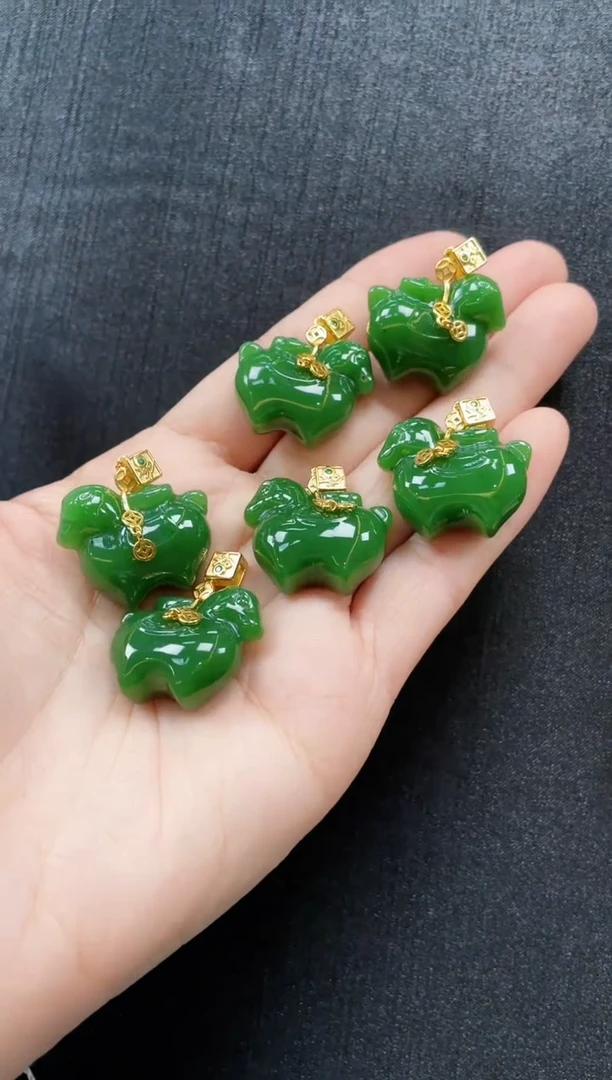 吊坠(赠链)银S925镶嵌和田玉多样性发一